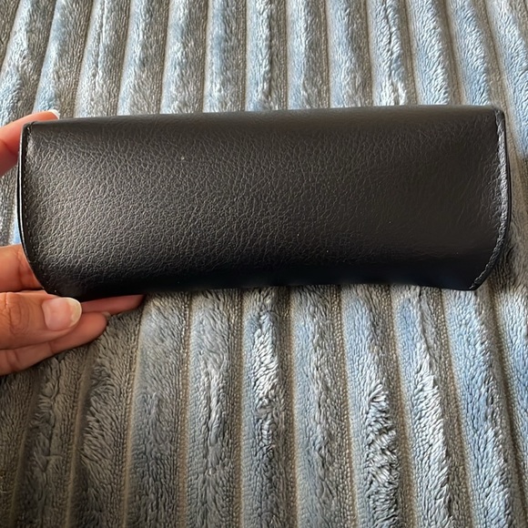Ray-Ban sunglasses case (Case Only) - Picture 2 of 4